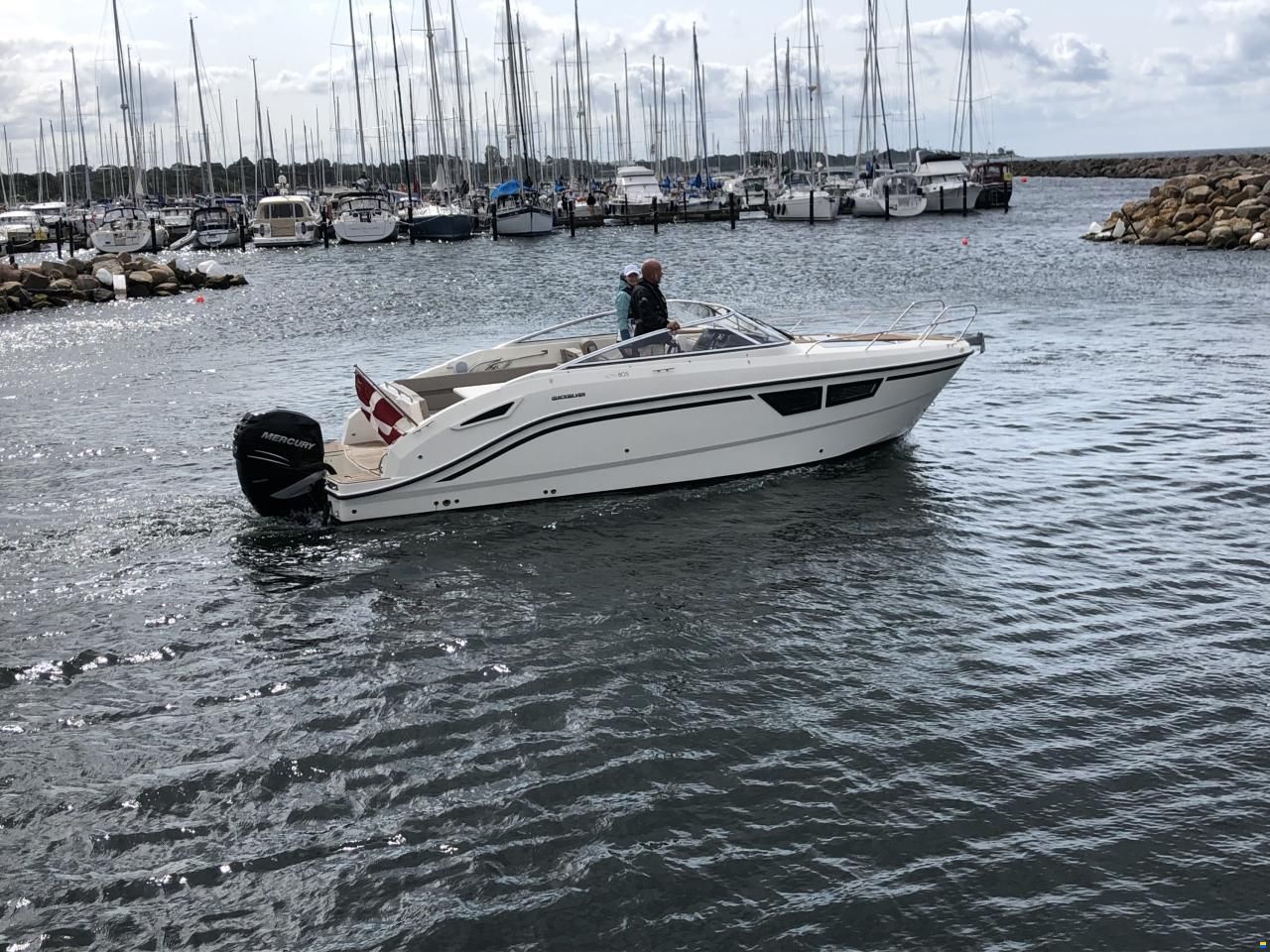 Quicksilver 805 DC
