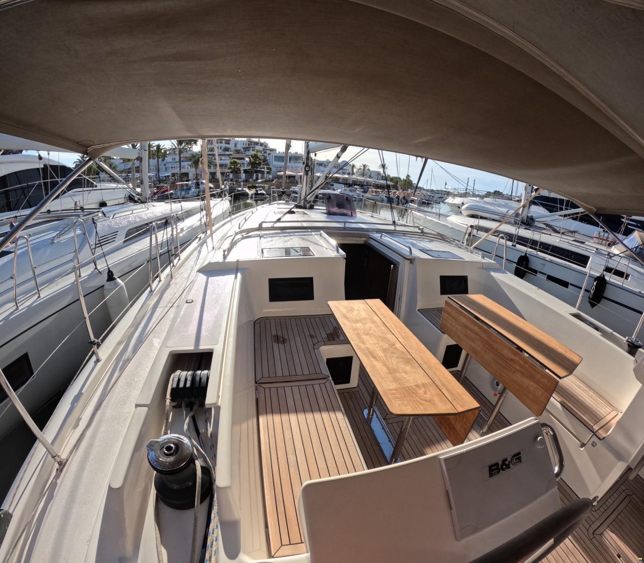 Bavaria C45 Style