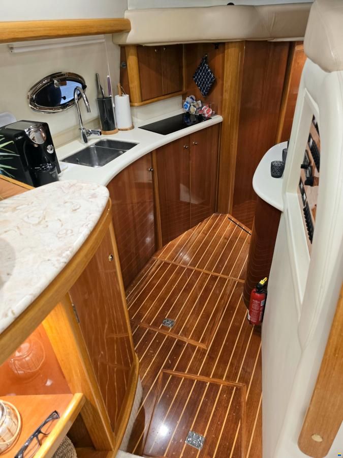 Sealine T47