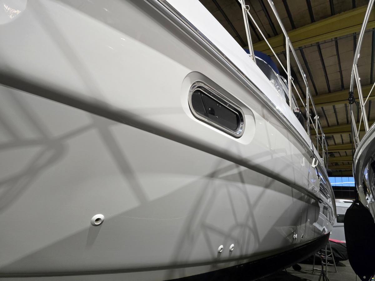 Sealine T47
