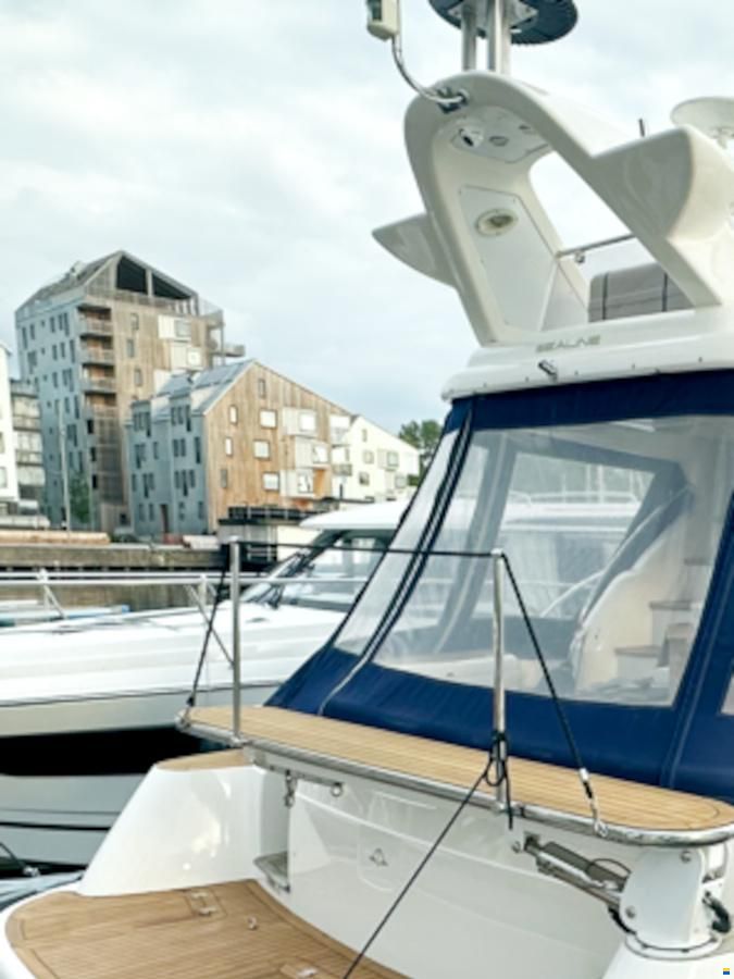 Sealine T47