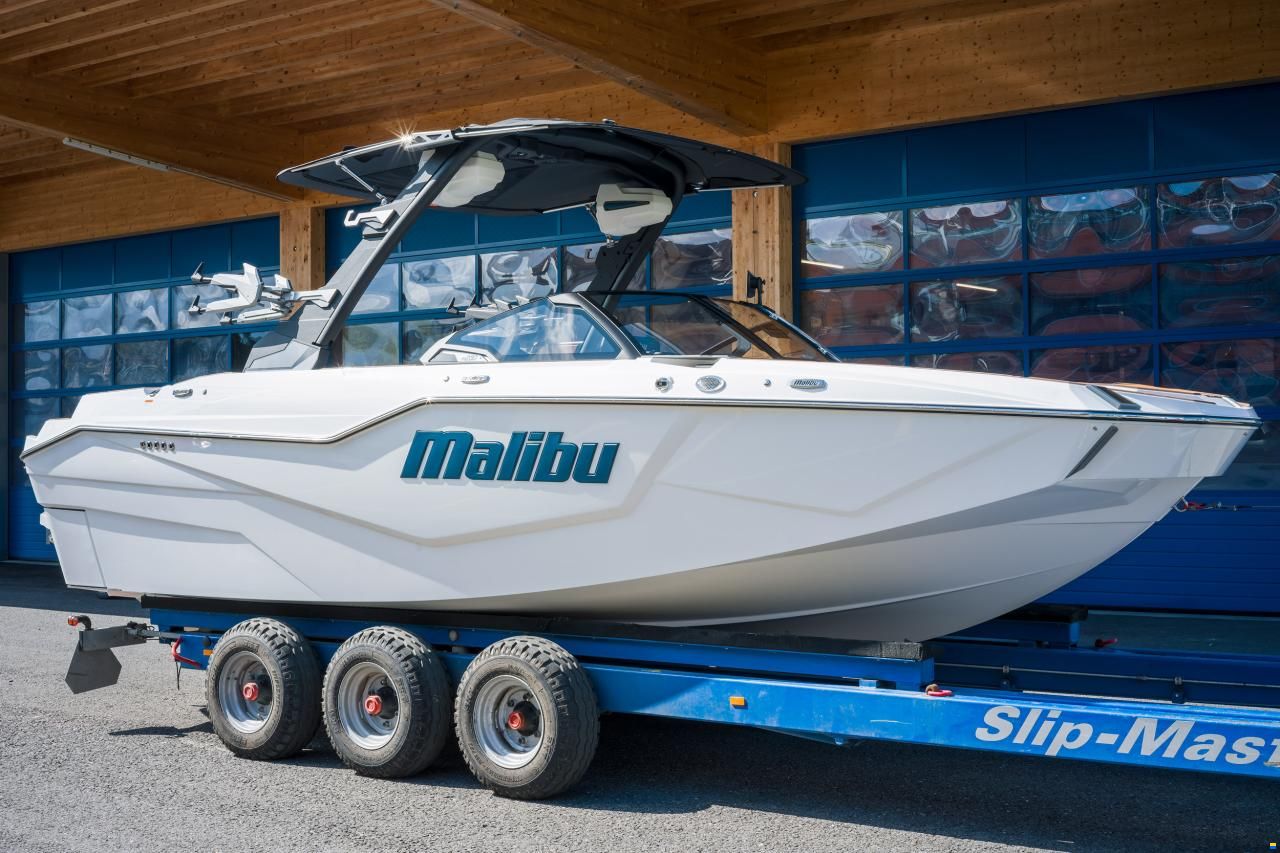 Malibu M230