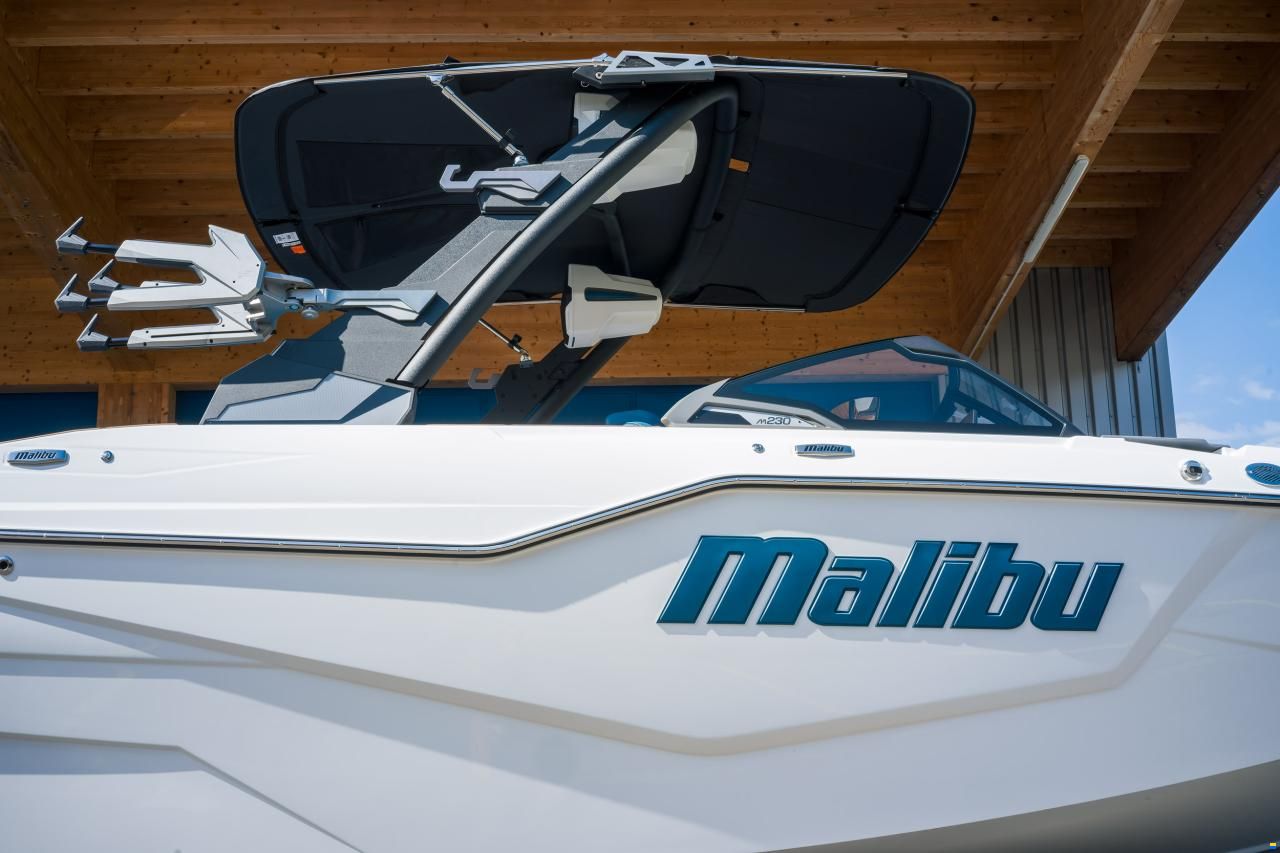 Malibu M230
