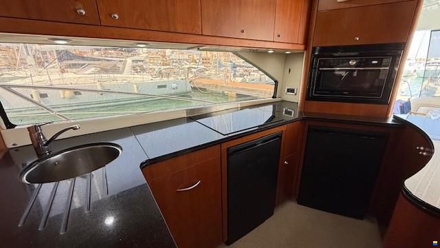 Sunseeker Manhattan 66