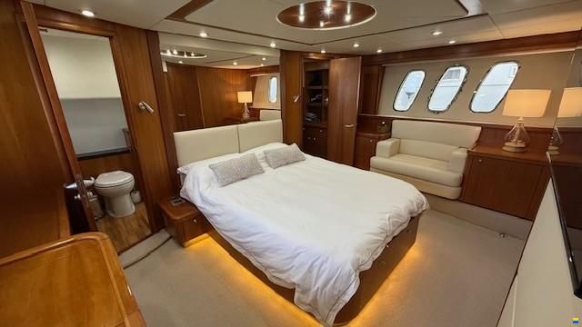 Sunseeker Manhattan 66