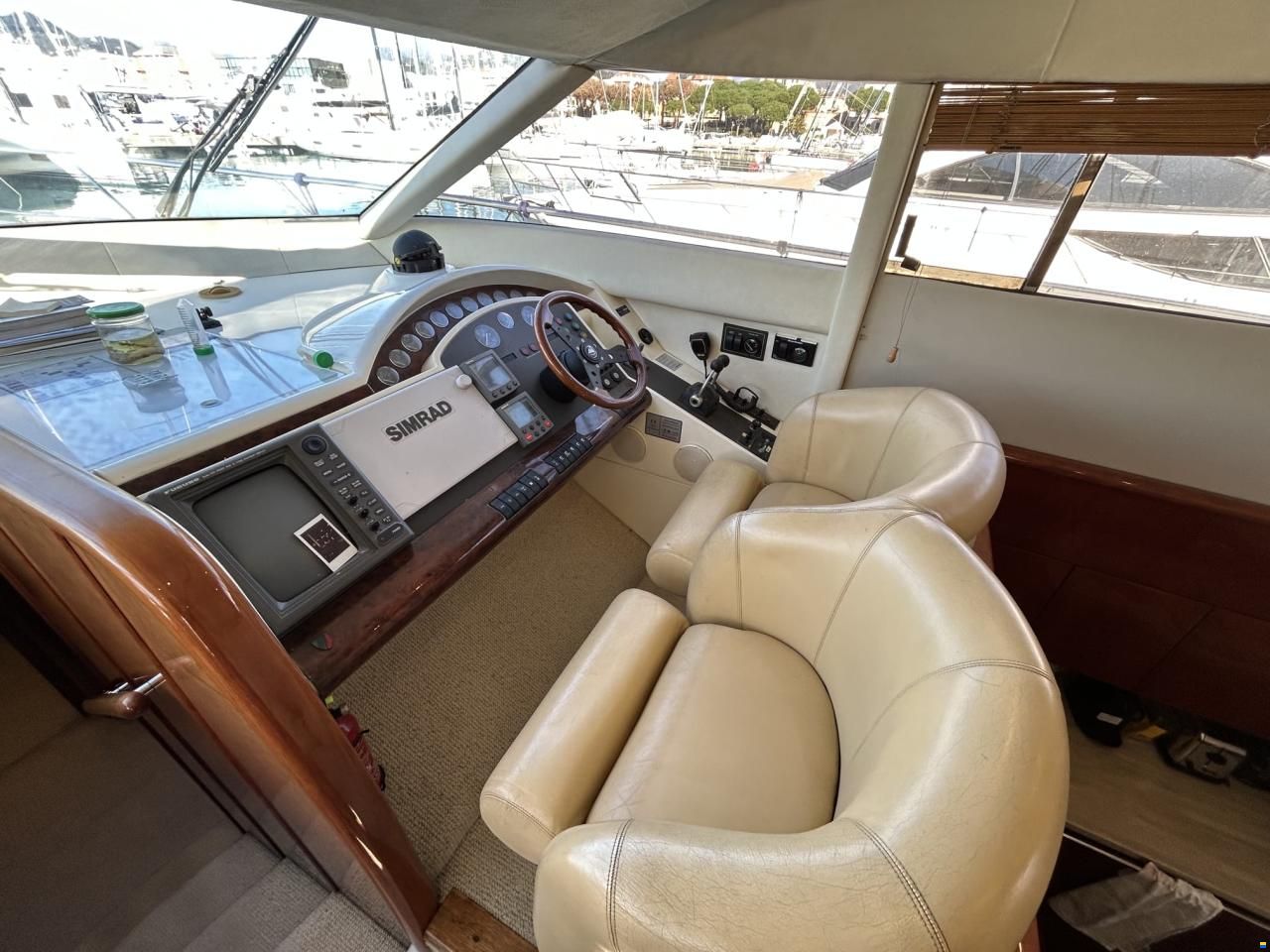 Fairline SQUADRON 55