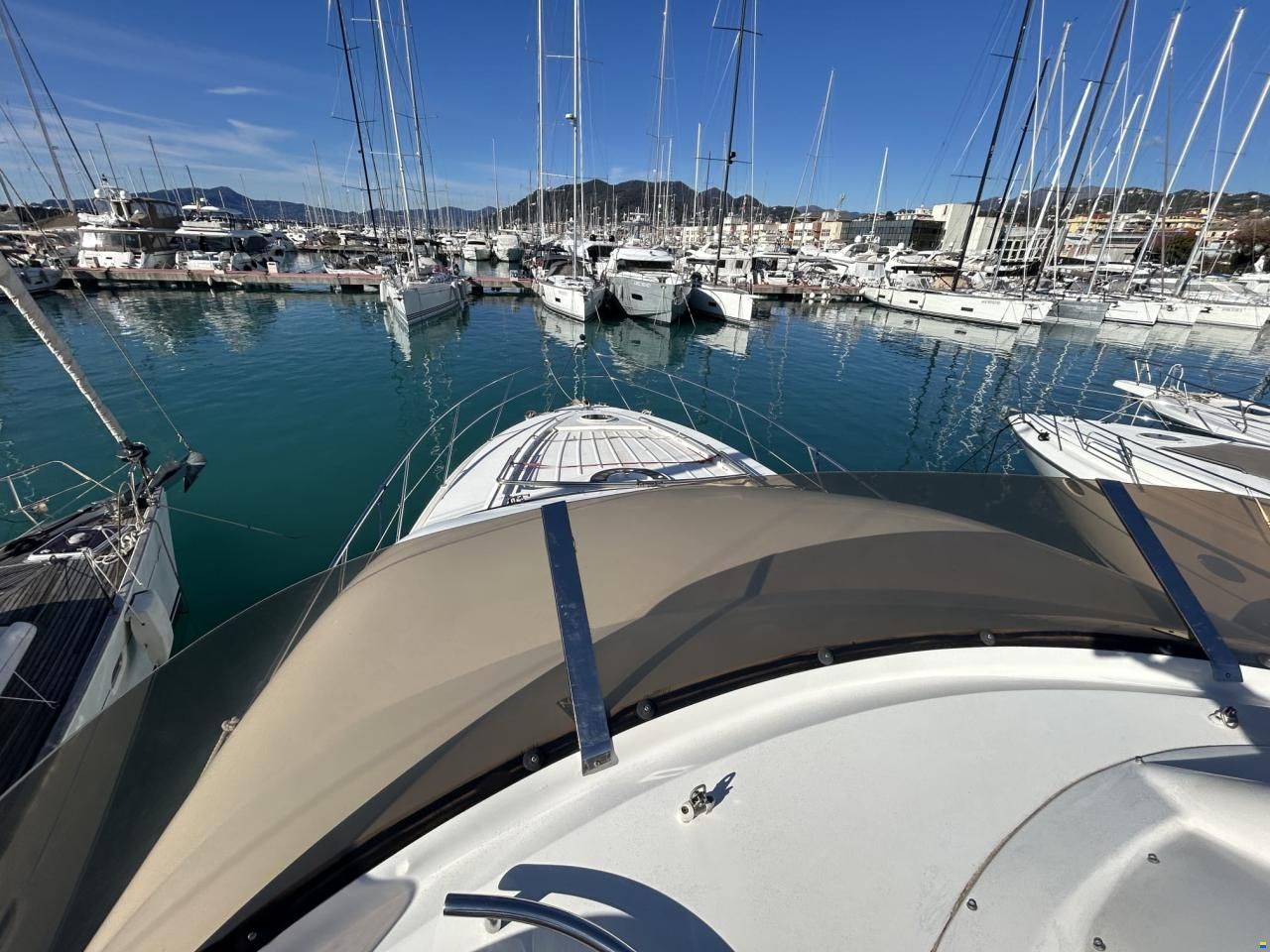 Fairline SQUADRON 55