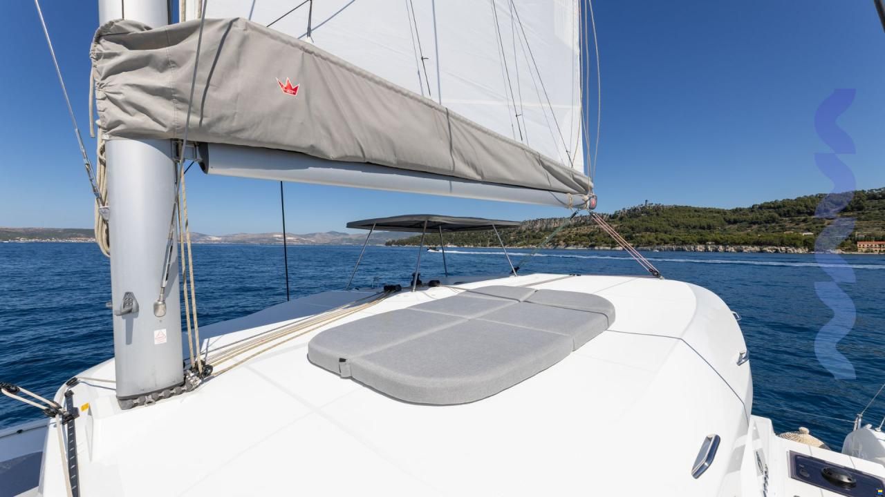 Lagoon 38