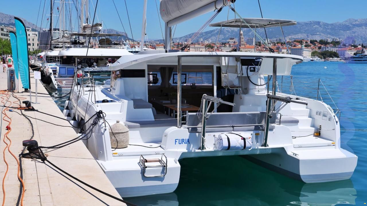 Lagoon 38