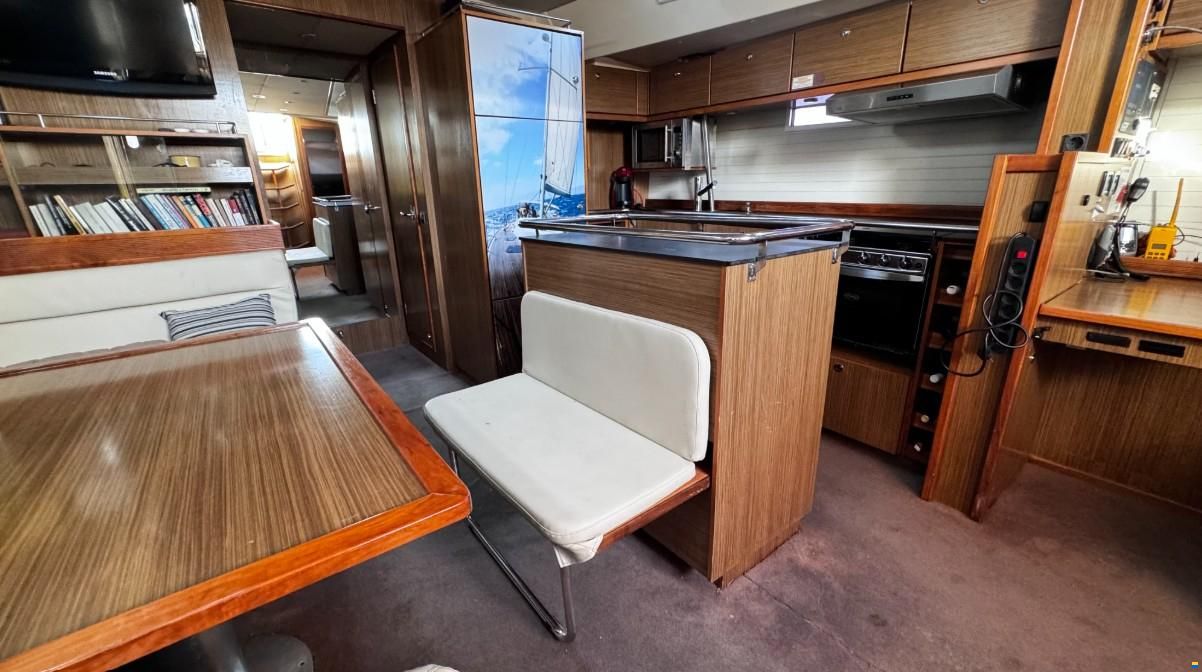 Bavaria CRUISER 55