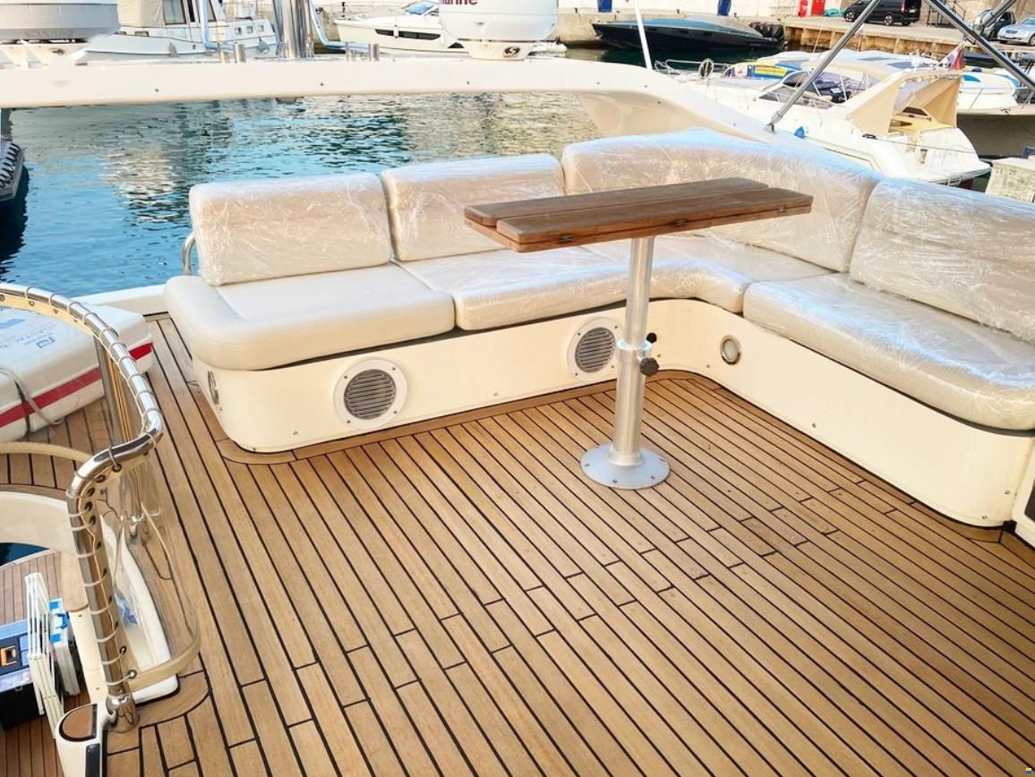 Cayman 62 Cyber