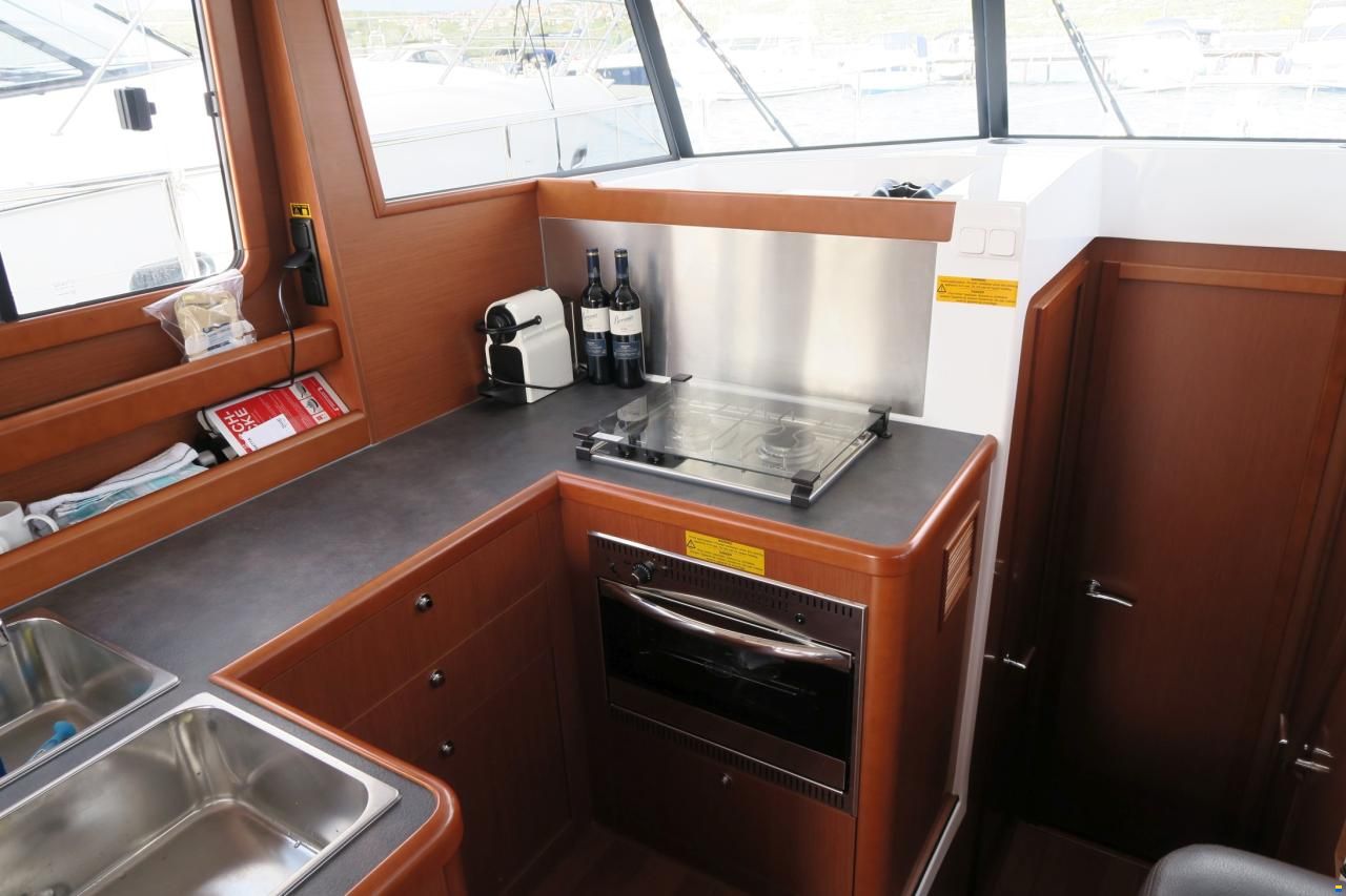 Beneteau 34 Swift Trawler