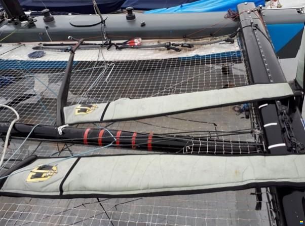 Premier Composite Technologies GC 32