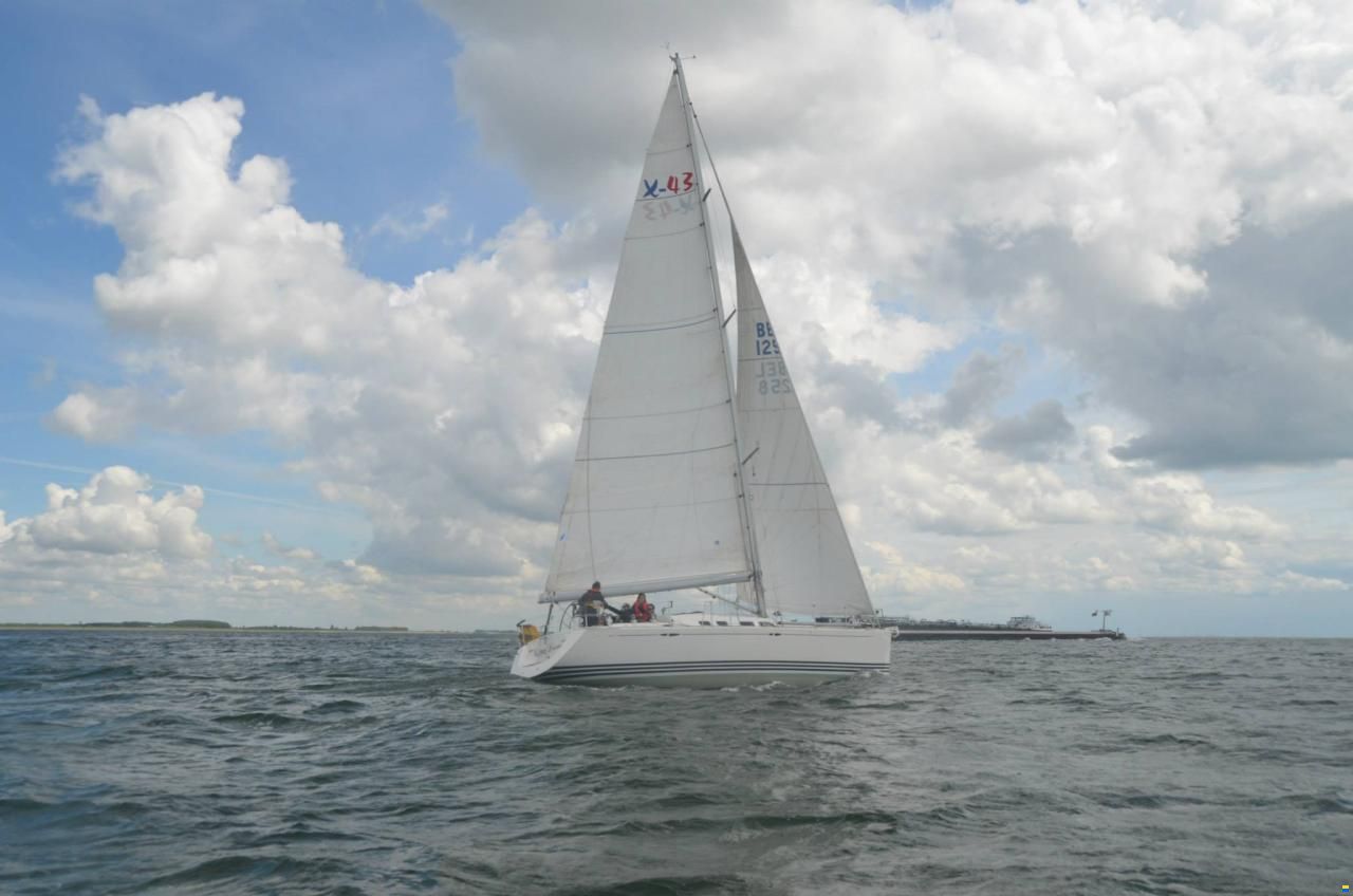 X-Yachts X-43