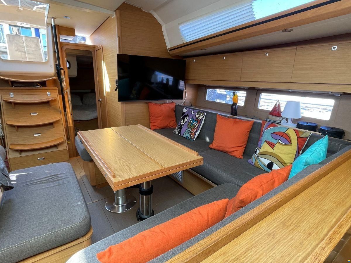 Dufour 512 Large