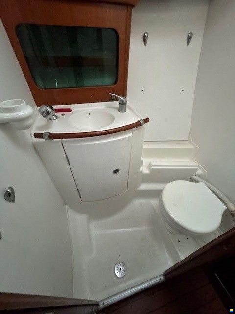 Beneteau OCEANIS 411