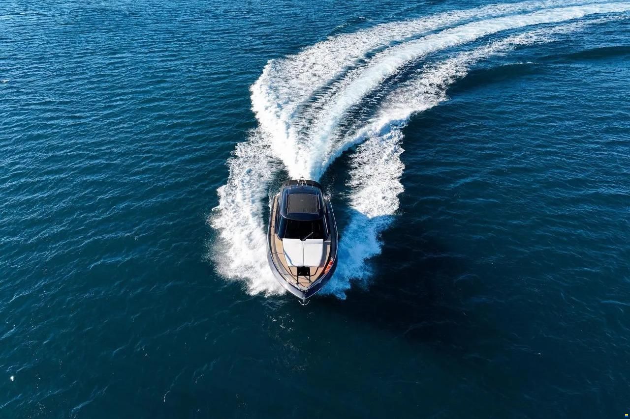 Focus Motor Yacht Power 36