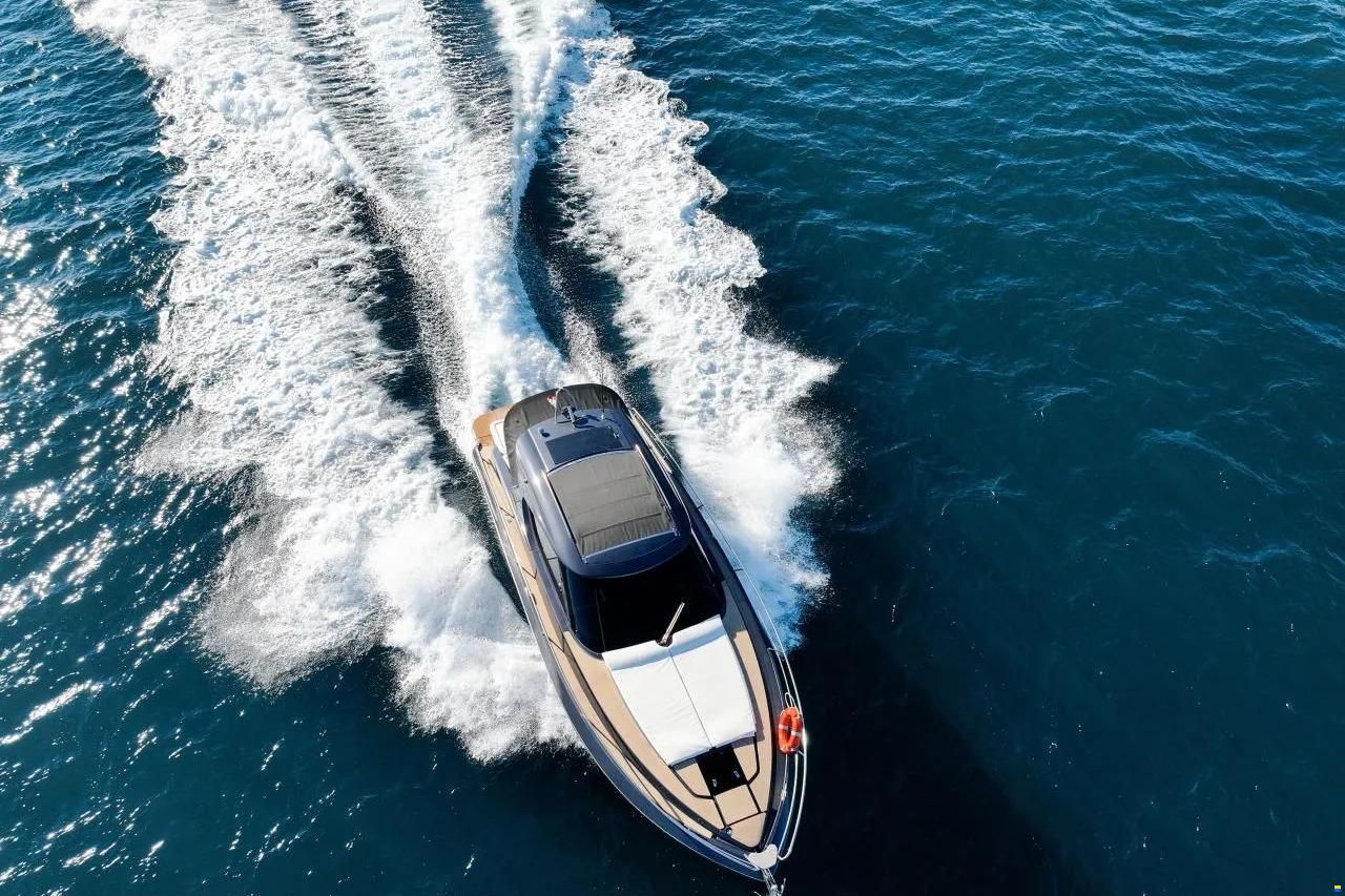 Focus Motor Yacht Power 36