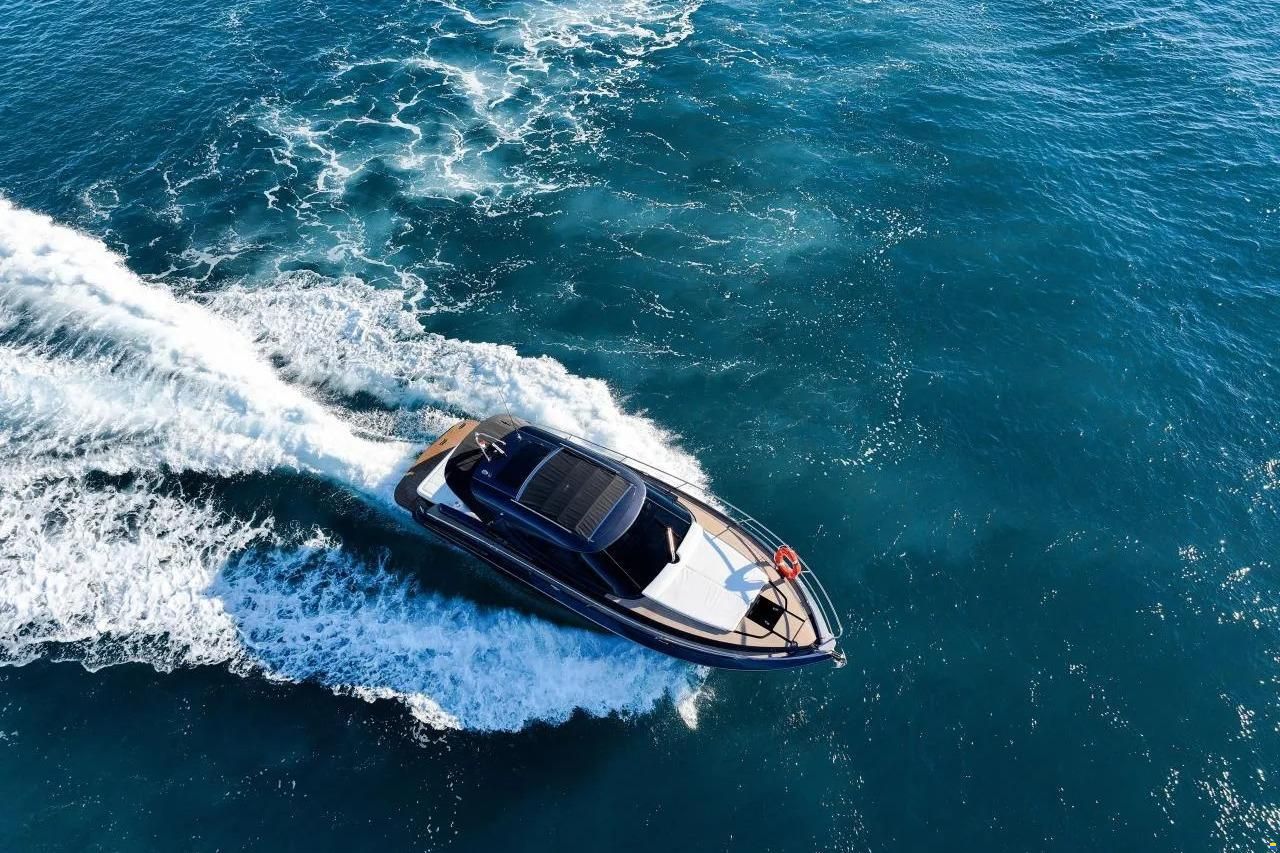 Focus Motor Yacht Power 36
