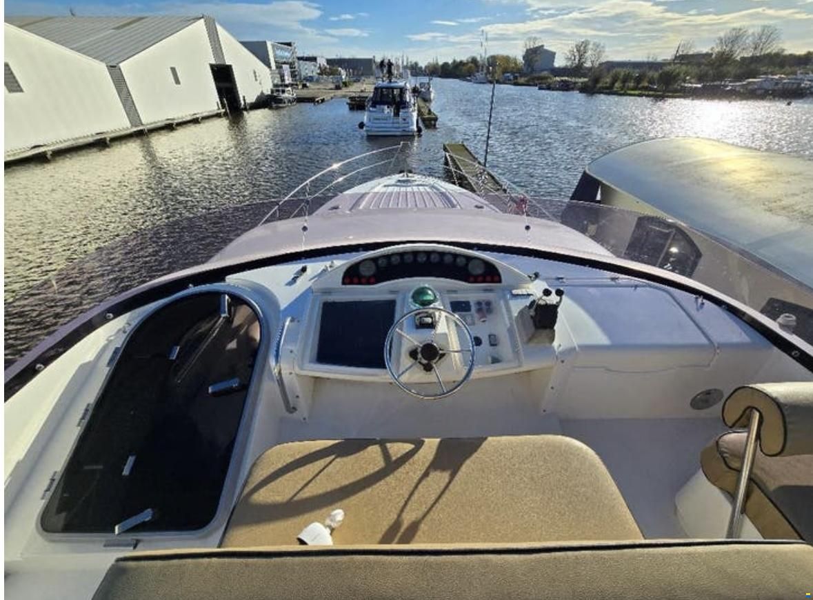 Fairline Squadron 56