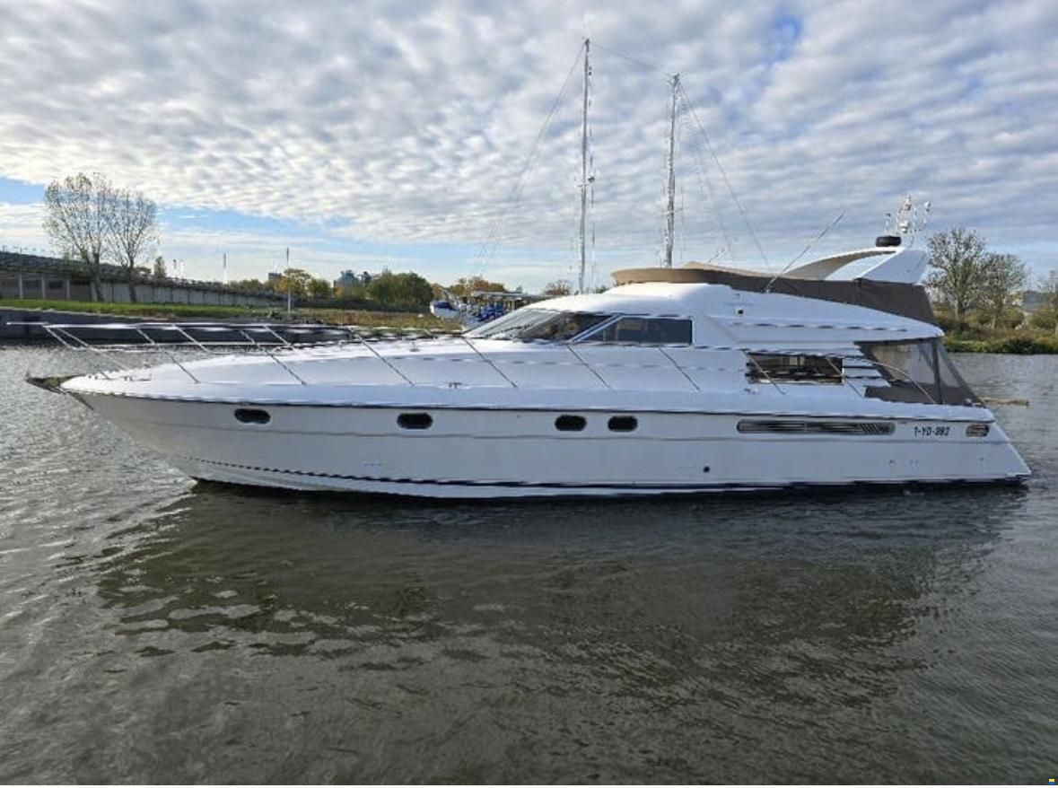 Fairline Squadron 56