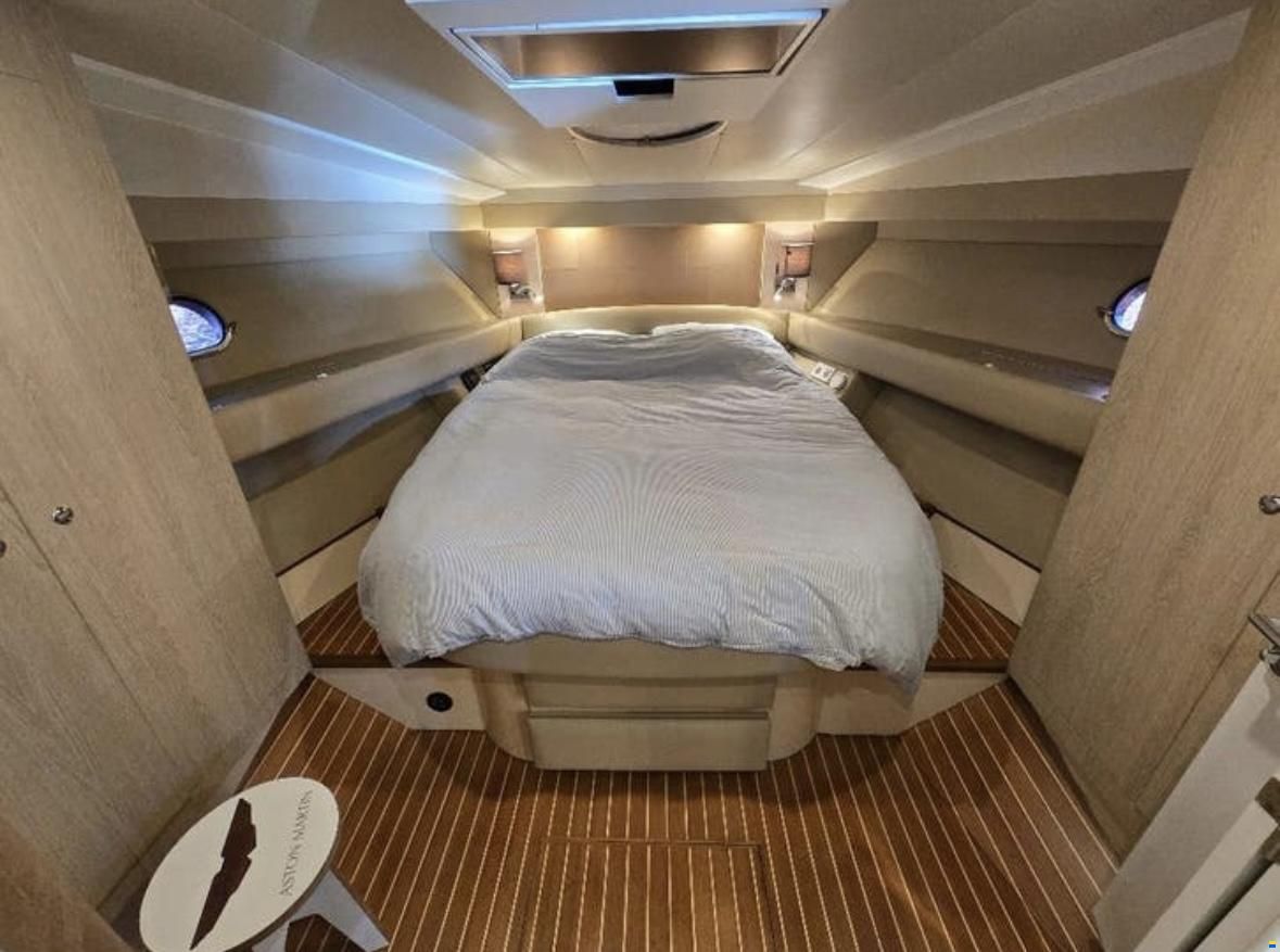 Fairline Squadron 56