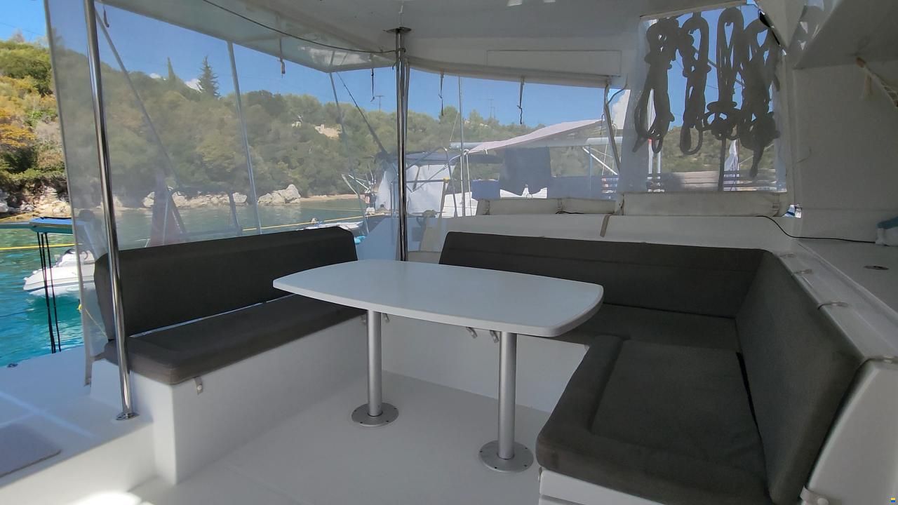 Lagoon 450F