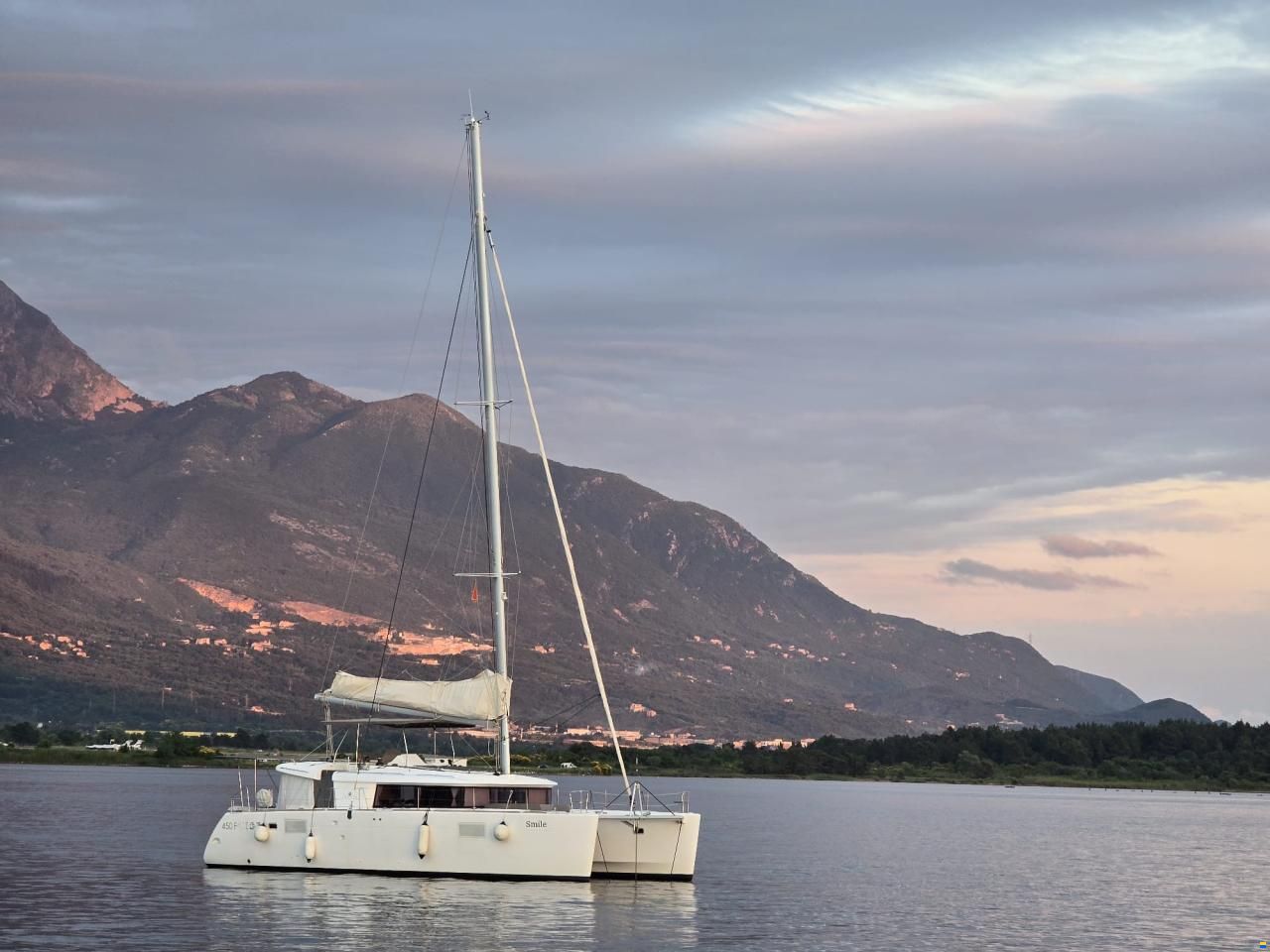 Lagoon 450F