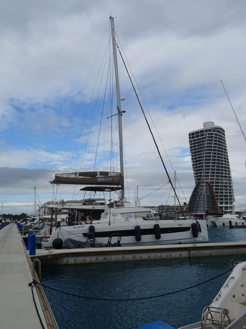 Chantier Catana Bali 5.4