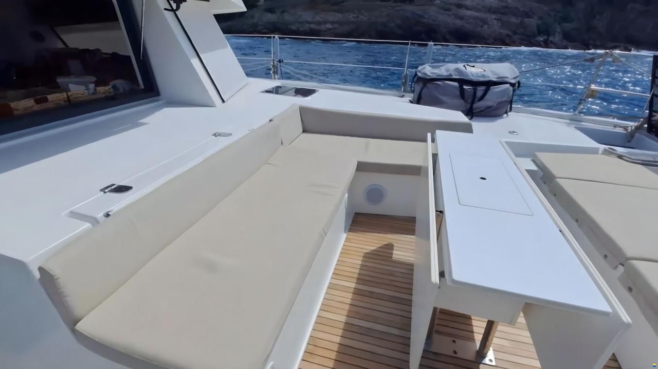 Chantier Catana Bali 5.4