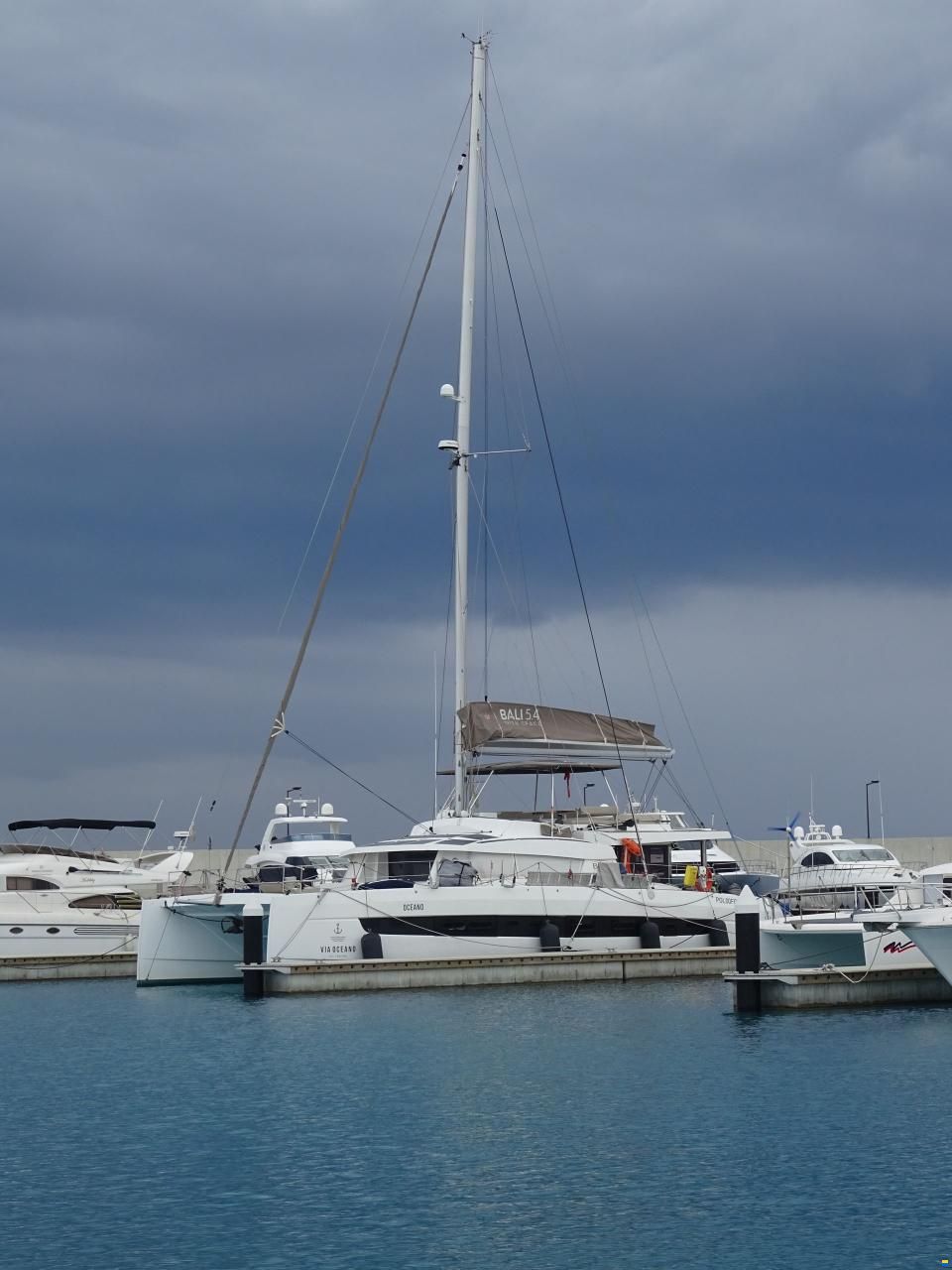 Chantier Catana Bali 5.4