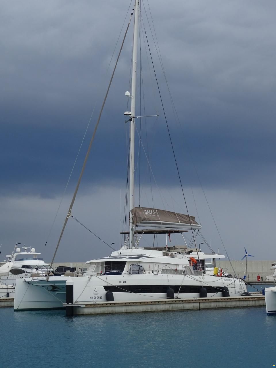 Chantier Catana Bali 5.4