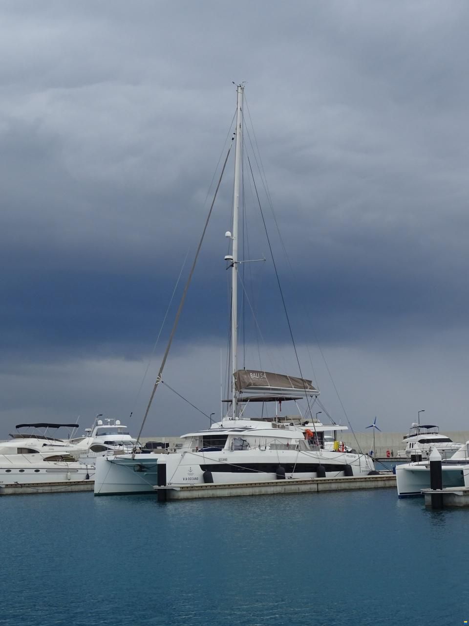 Chantier Catana Bali 5.4