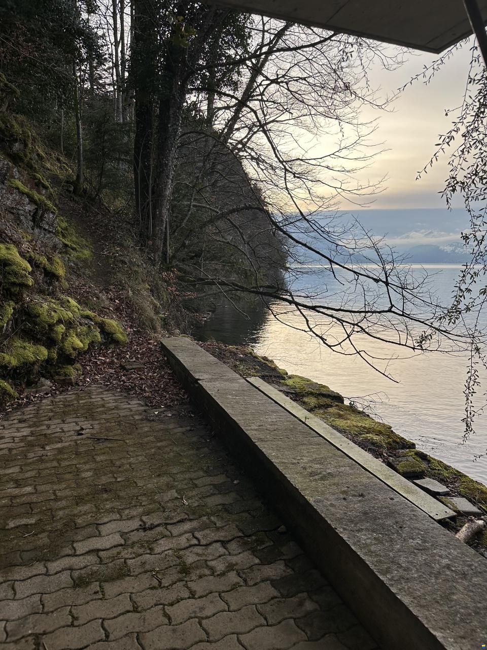 Motorboots-Unterstand am Vierwaldstätter