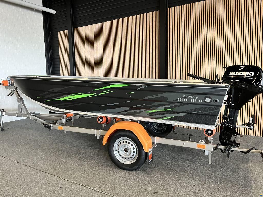 Kerman M428 visboot