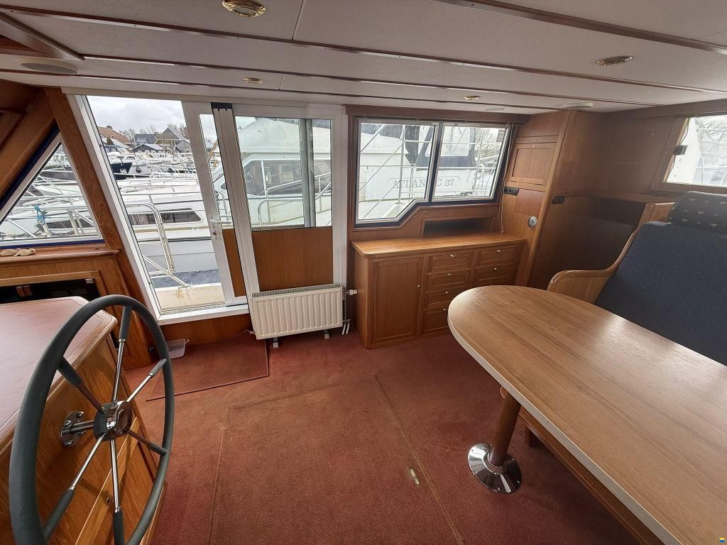 Harbor Master 520 Coastal