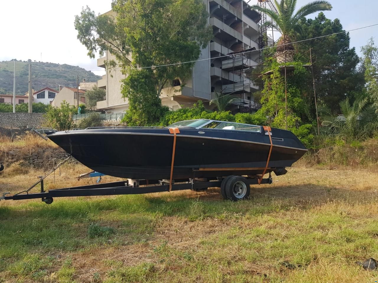 Four Winns Liberator 221