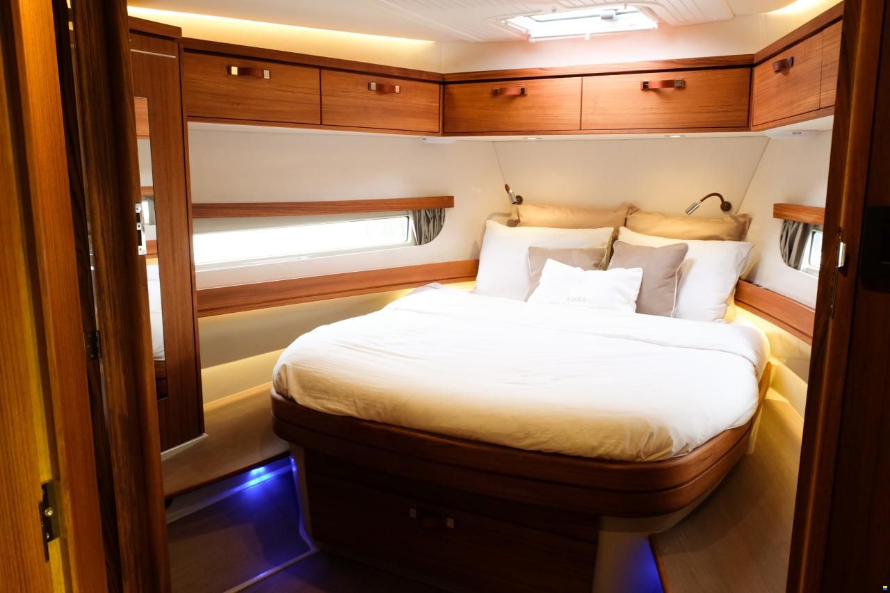 Rhéa 34 Trawler Fly Sedan