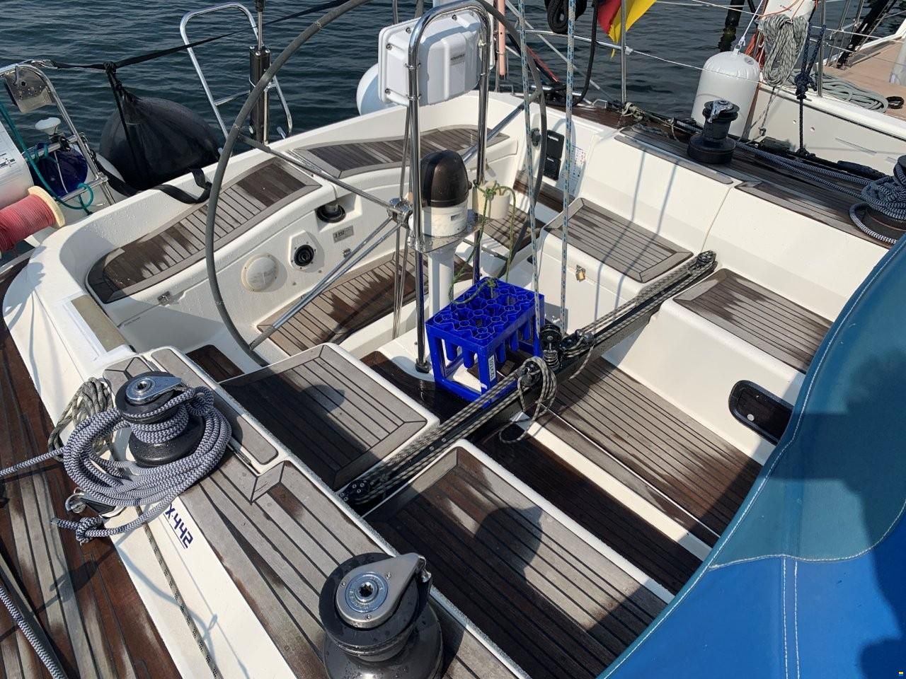 X-Yachts 442