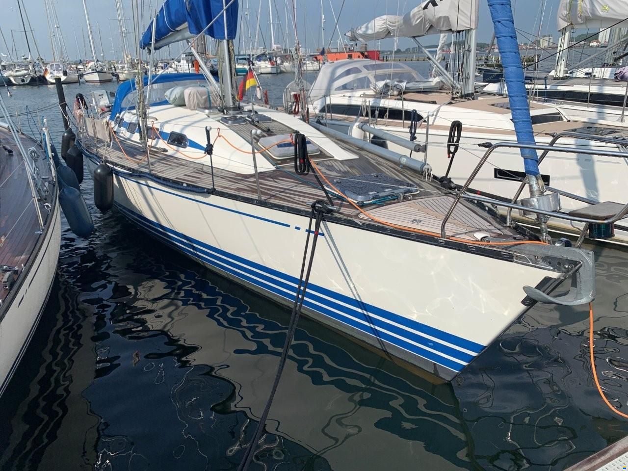 X-Yachts 442