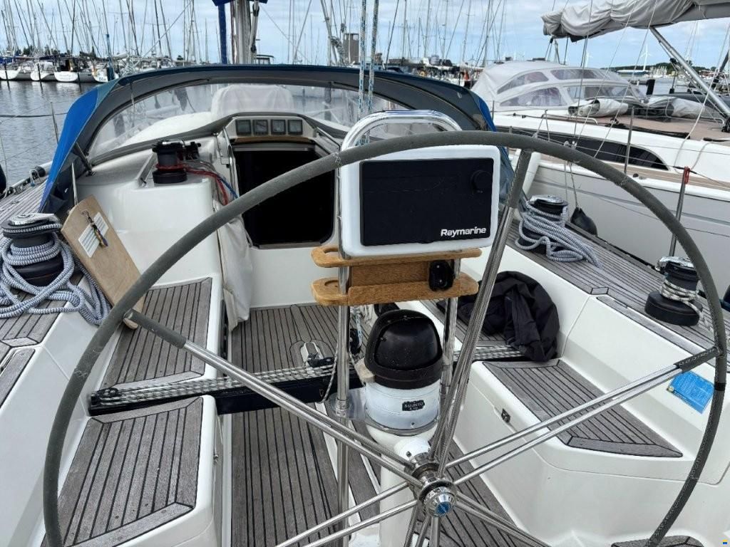 X-Yachts 442