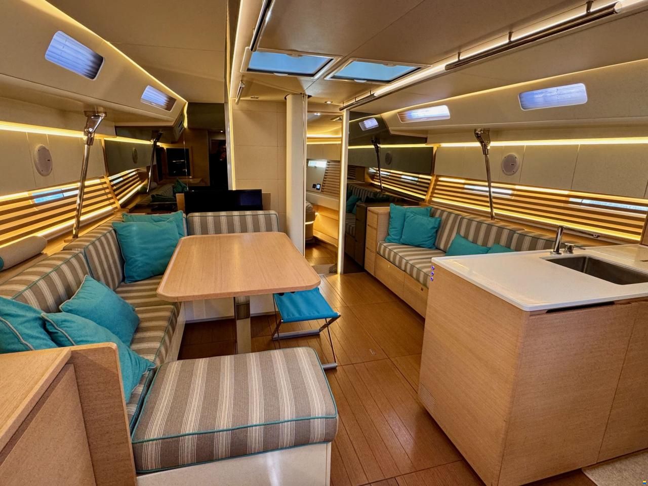 Italia Yachts 15.98