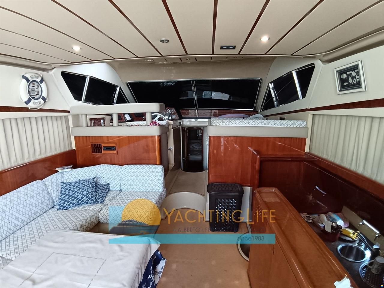 Ferretti 150