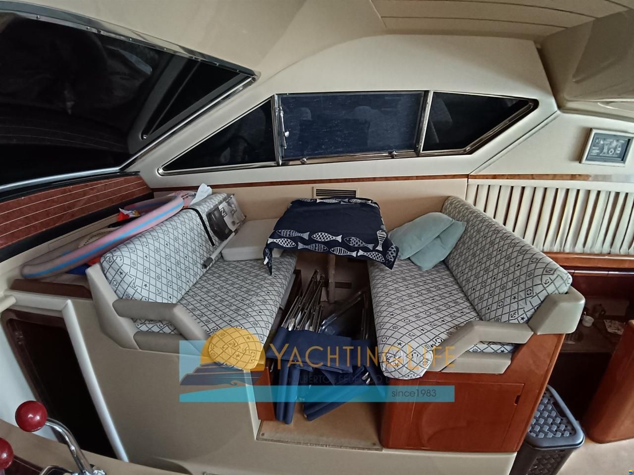 Ferretti 150
