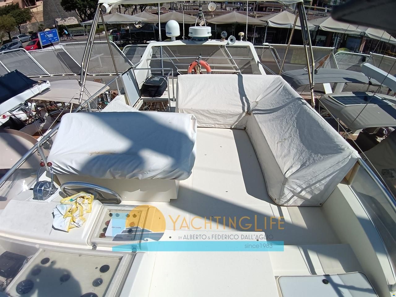 Ferretti 150