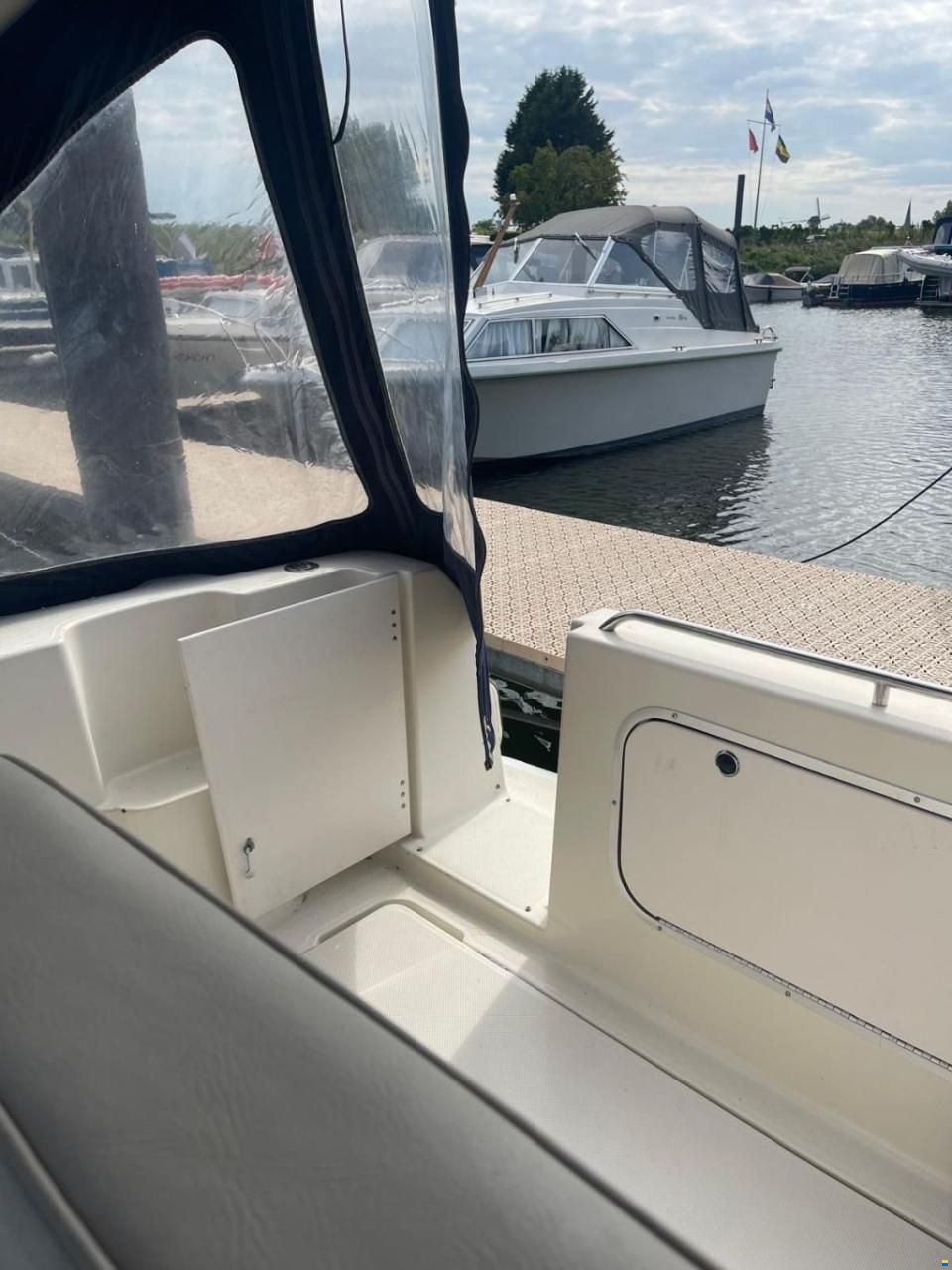 Bayliner Ciera 2855 (in z&eacute;&eacute;r nette staat!)