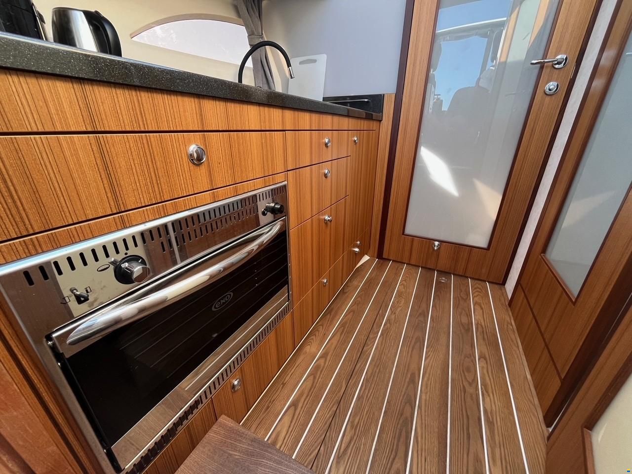 Marex 310 Sun Cruiser