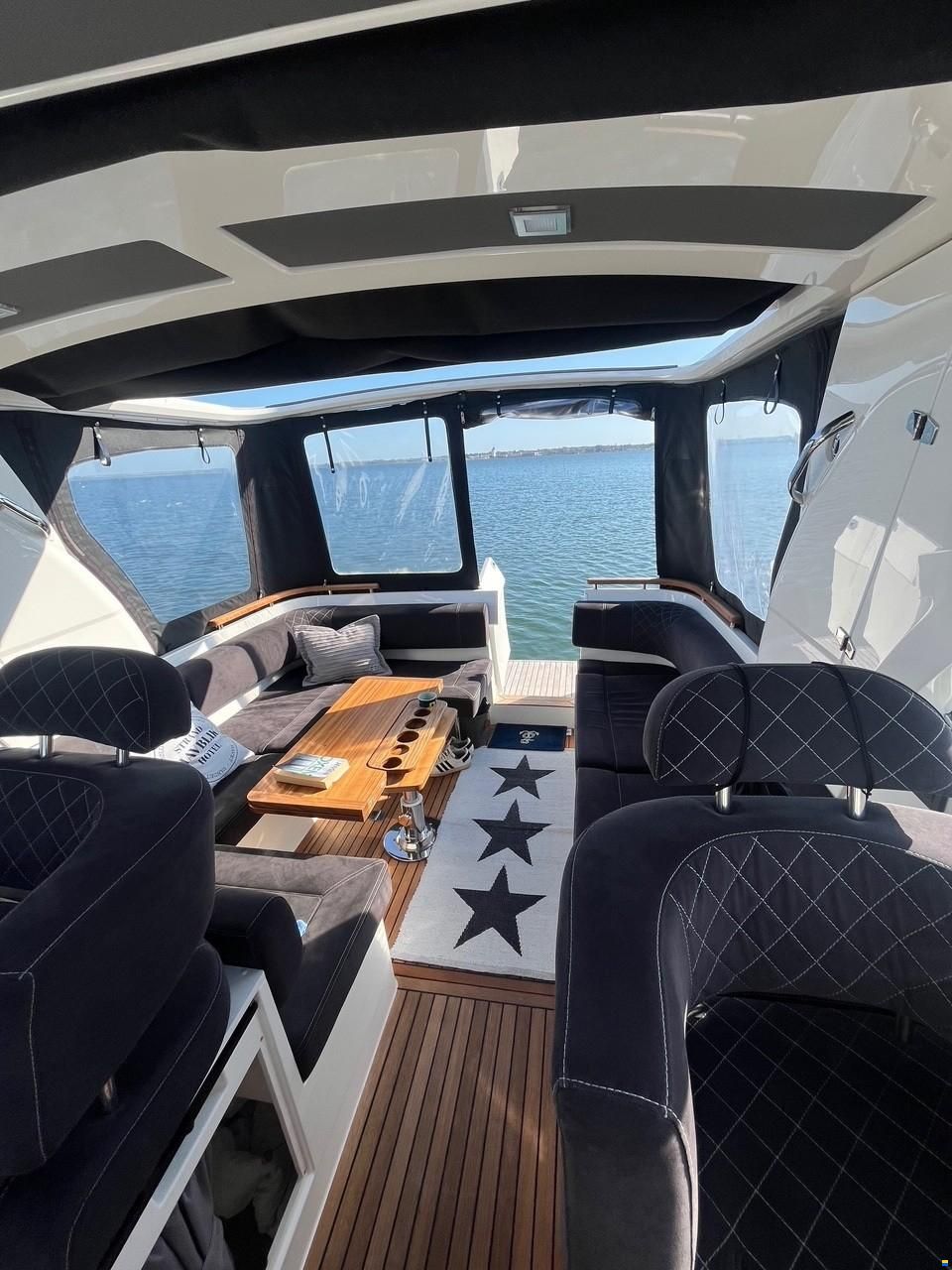 Marex 310 Sun Cruiser