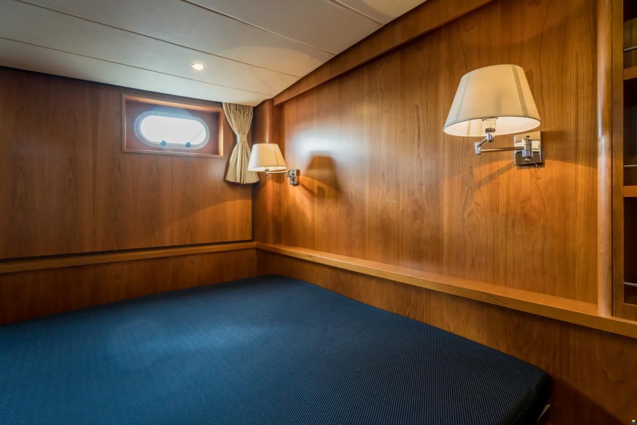 Linssen Grand Sturdy 40.9 AC