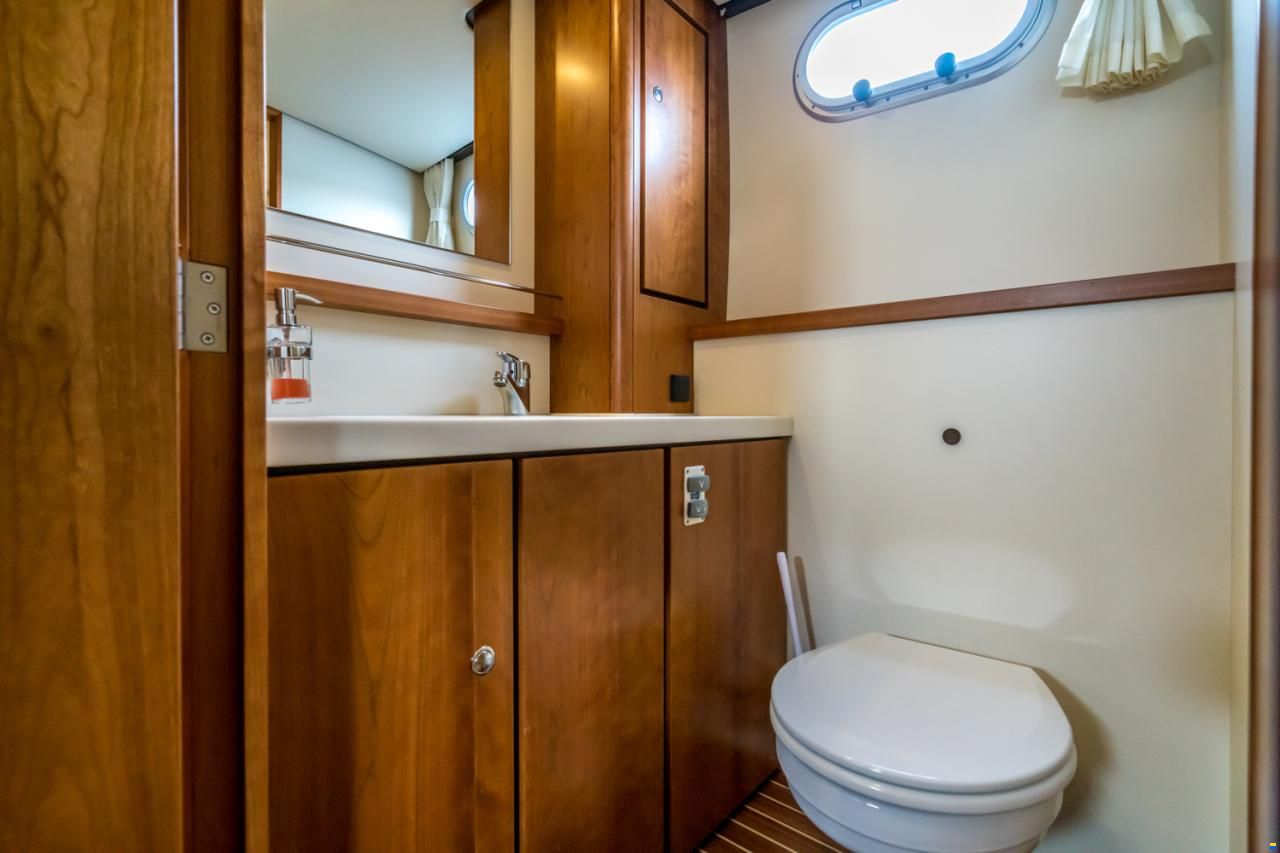 Linssen Grand Sturdy 40.9 AC